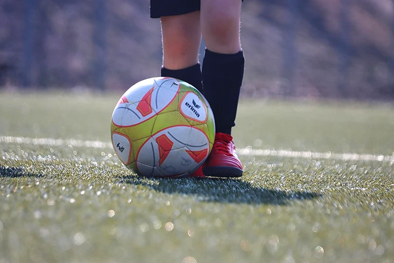bl-döntő 2026 babaváró ajándék focista pelenkatorta